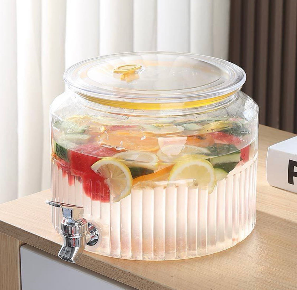Acrylic Round Juice Container, Pot Beverage Dispenser, Fridge Juice Dispenser, Buffet Beverage Container, Juice Dispenser Acrylic Round Juice Container, Pot Beverage Dispenser, Fridge Juice Dispenser, Buffet Beverage Container, Juice Dispenser